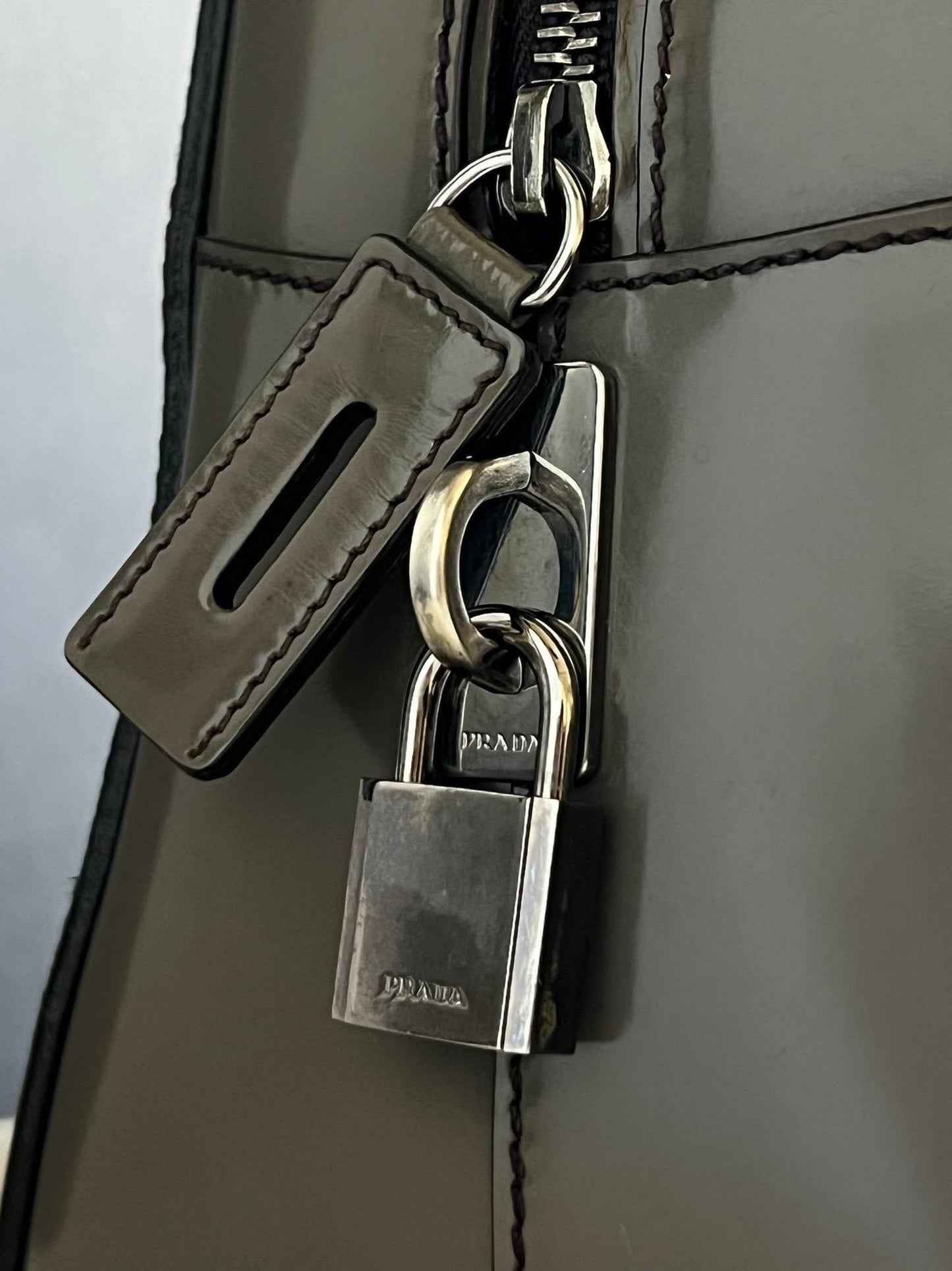 PRE-LOVED - Prada Spazzolato Leather Shoulder Bag