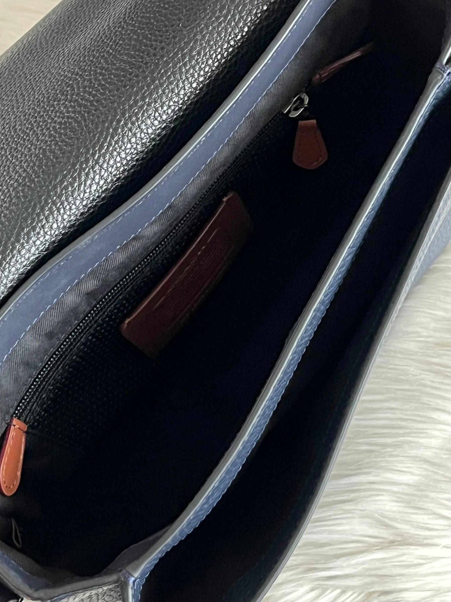 Coach Gotham Messenger 27