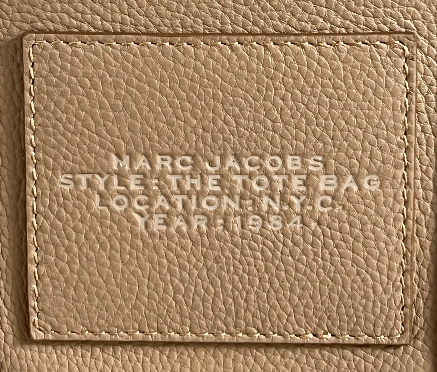 Marc Jacobs The Leather Medium Tote Bag