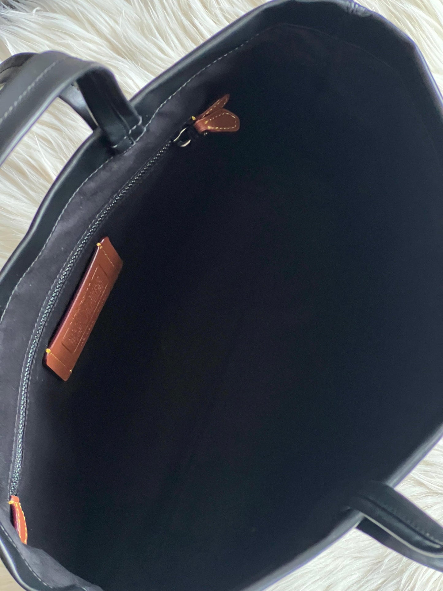 Coach Hall Tote 33