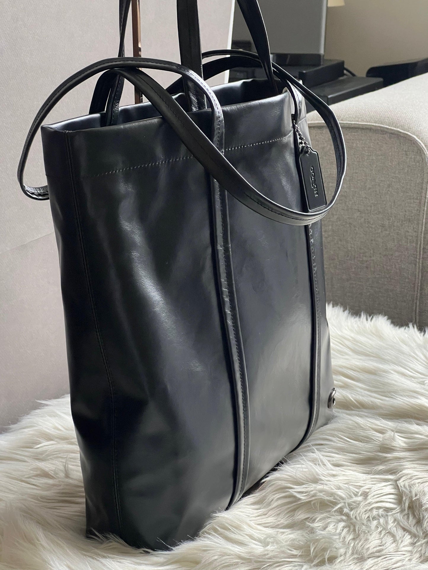 Coach Hall Tote 33