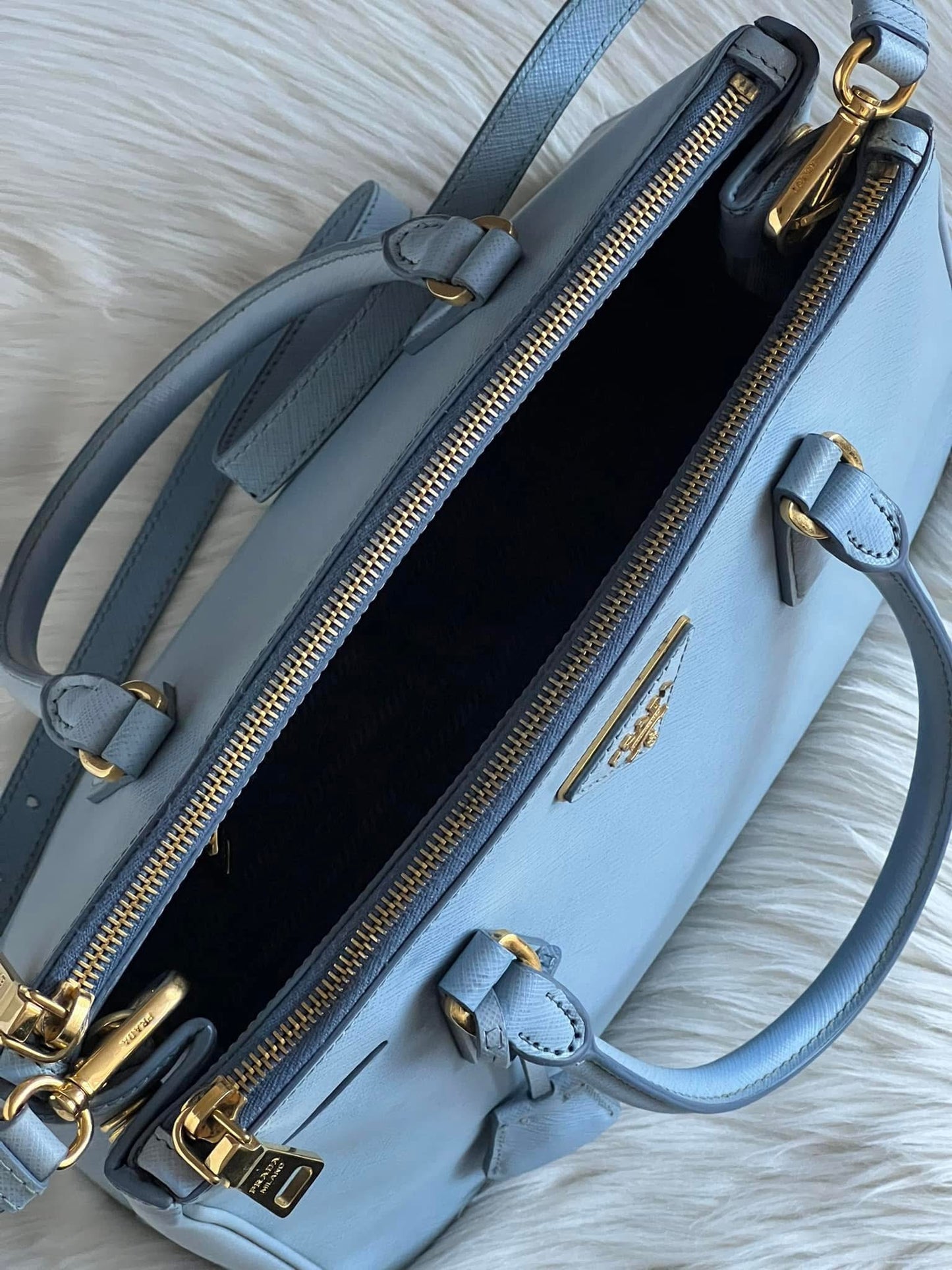 Prada Saffiano Lux Medium Galleria Zip Tote