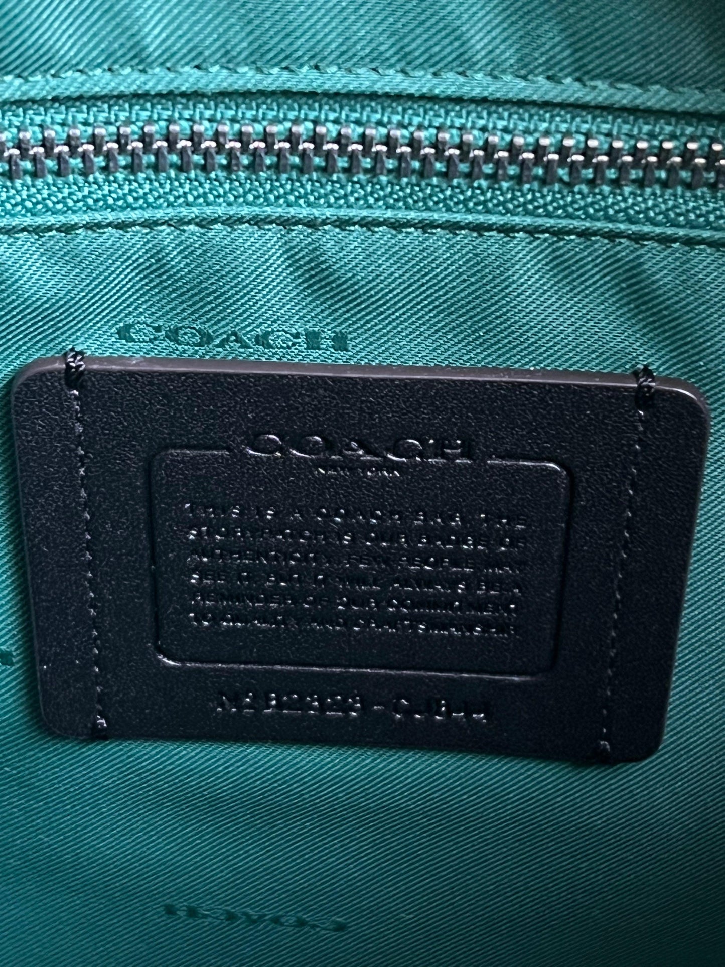 Coach Field Tote 40 with Signature Canvas Detail