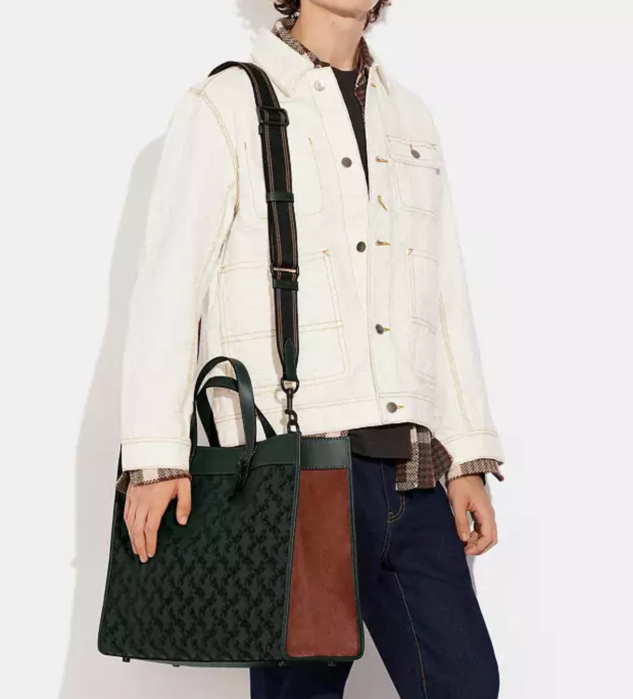 Coach Field Tote 40 with Horse and Carriage