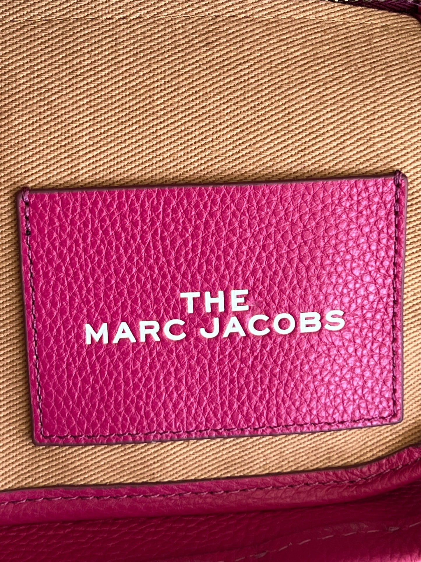 Marc Jacobs The Leather Medium Tote Bag