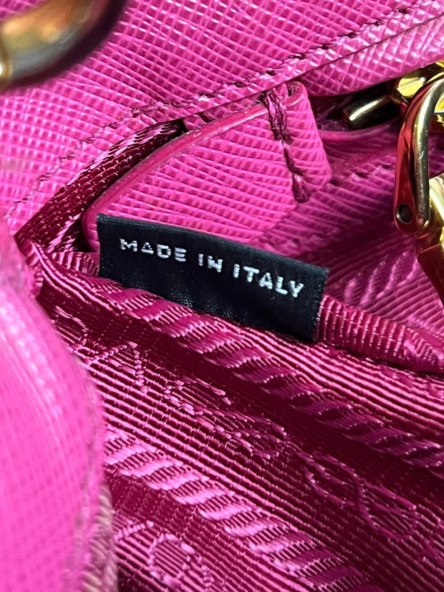 Prada Saffiano Lux Medium Galleria Zip Tote
