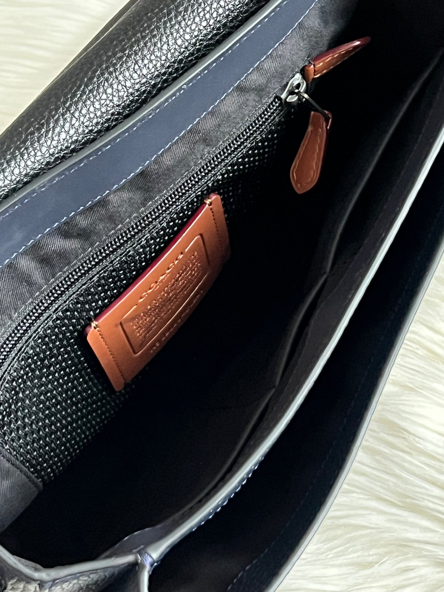 Coach Gotham Messenger 27
