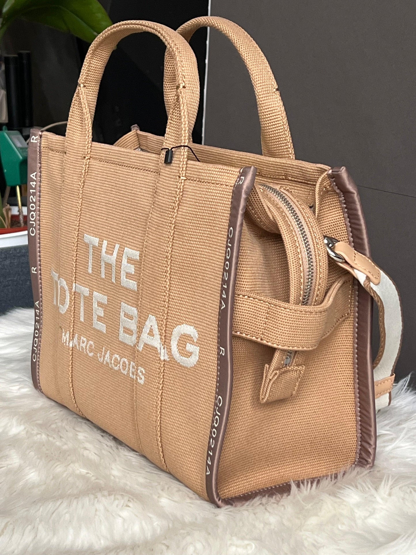 Marc Jacobs The Jacquard Medium Tote Bag