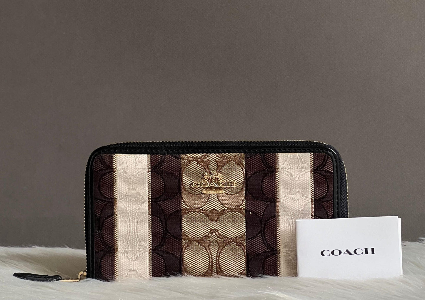 Coach Medium Id Zip Wallet In Signature Jacquard With Stripes