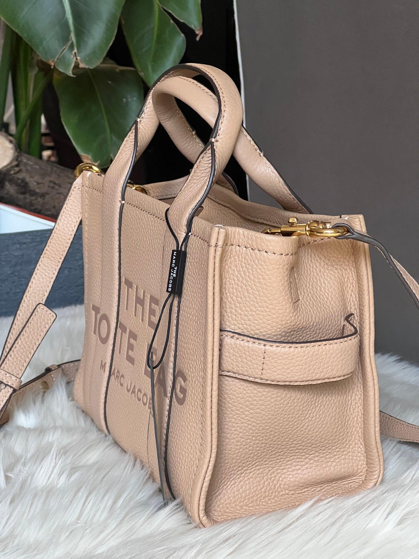 Marc Jacobs The Leather Small Tote Bag