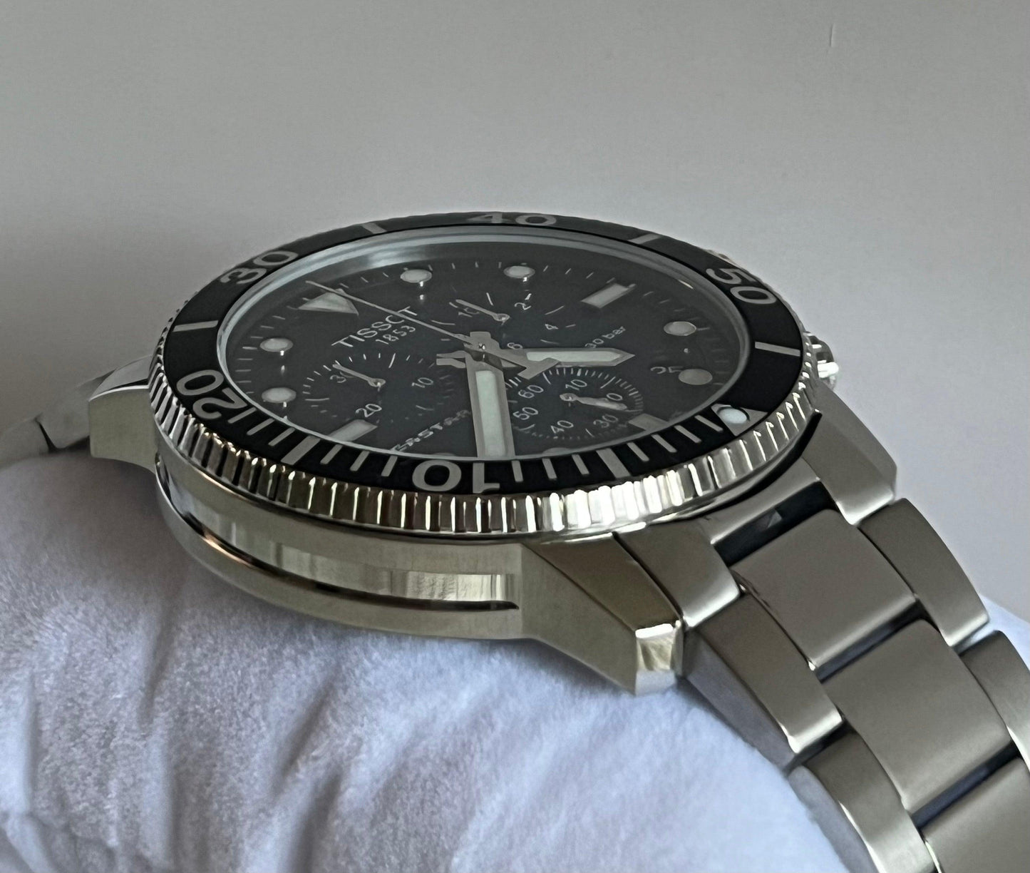Tissot Men’s Seastar 1000 Quartz Chronograph Watch