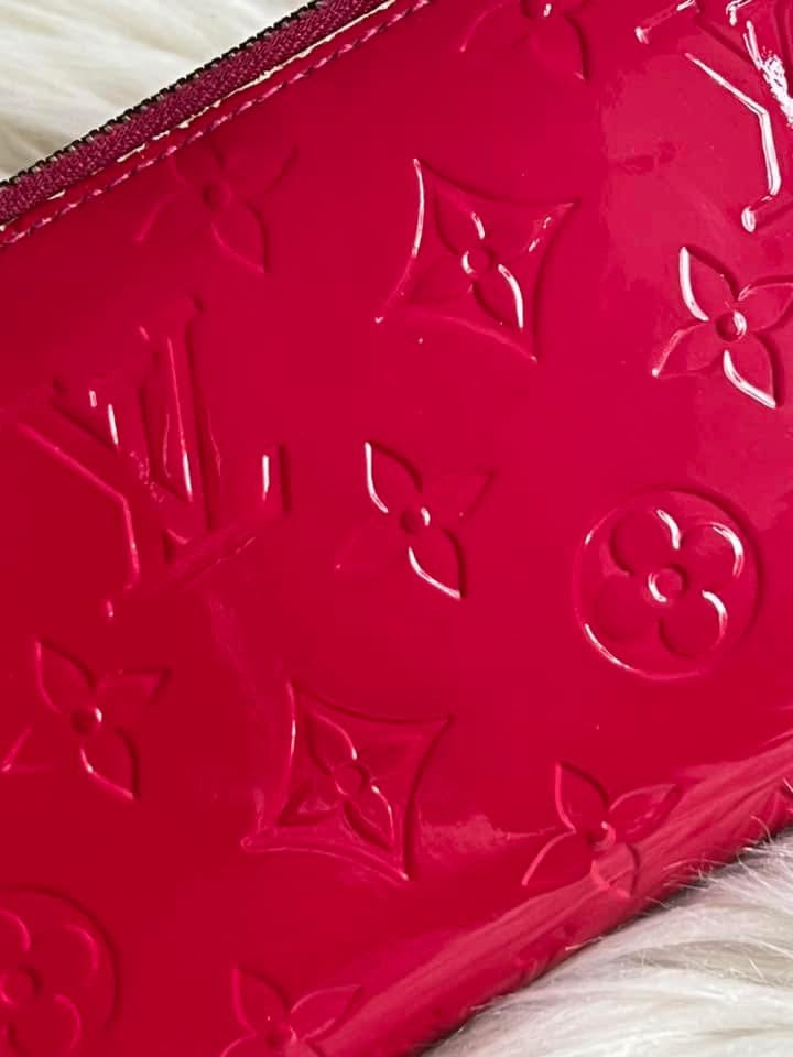 Louis Vuitton Zippy Wallet in Vernis Leather