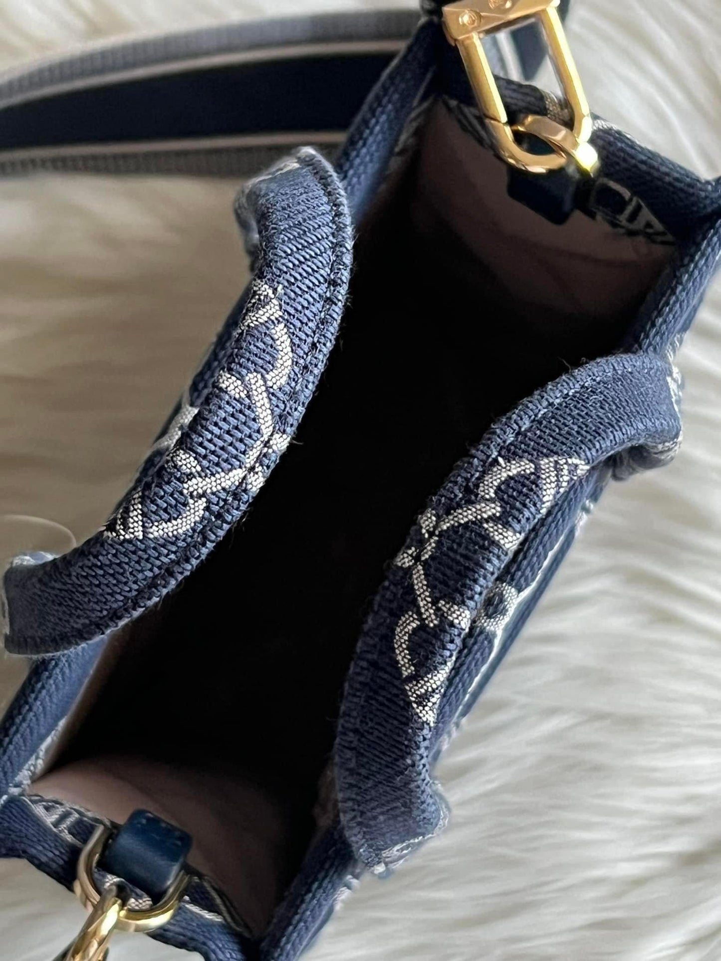 Michael Kors Gigi XS Shopper Tote Crossbody