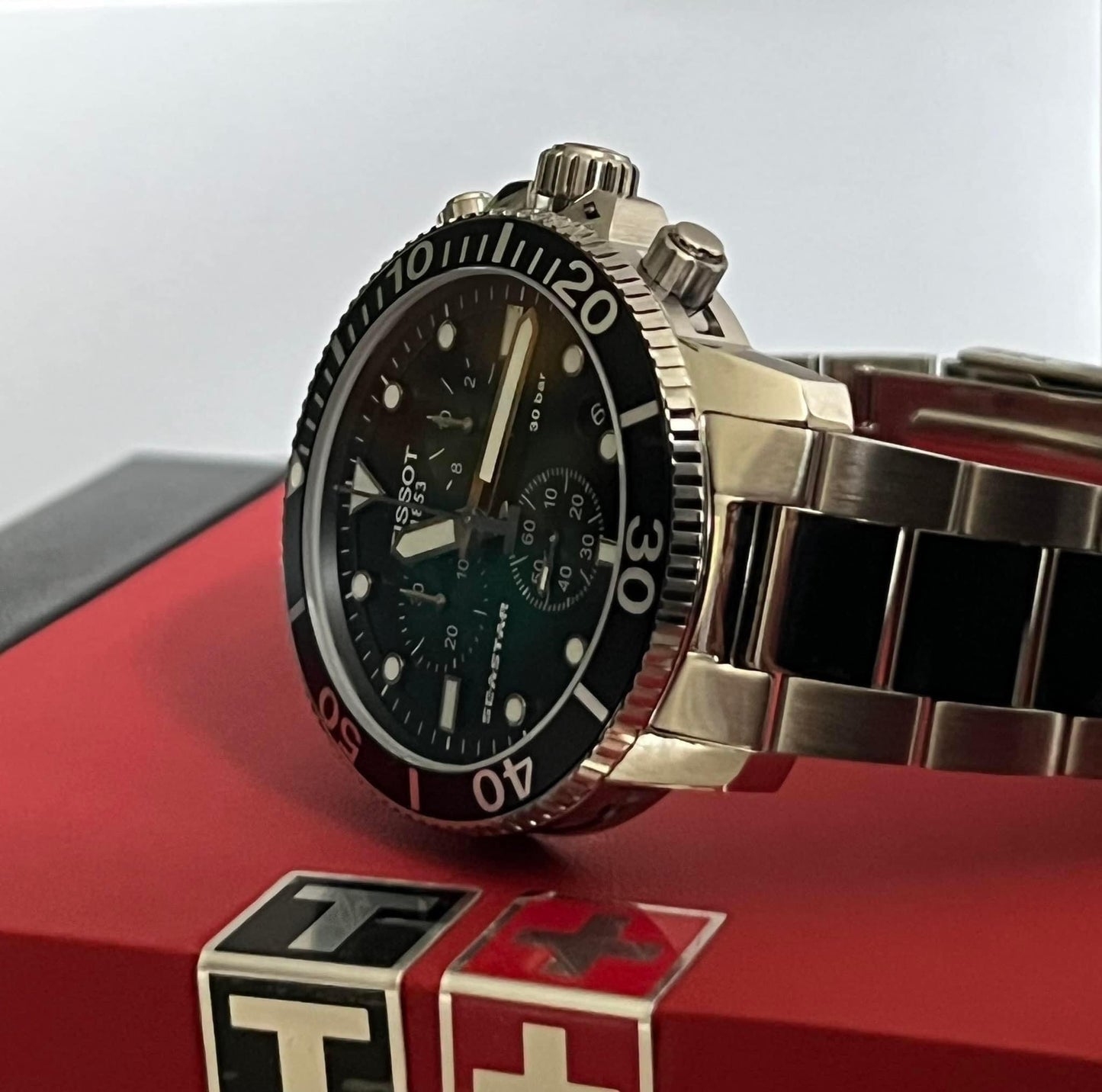 Tissot Men’s Seastar 1000 Quartz Chronograph Watch