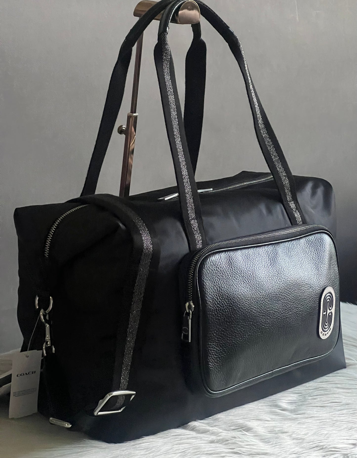 Coach Court Weekender