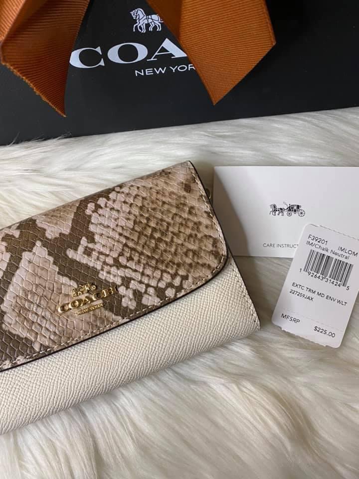 Coach Medium Envelope Wallet
