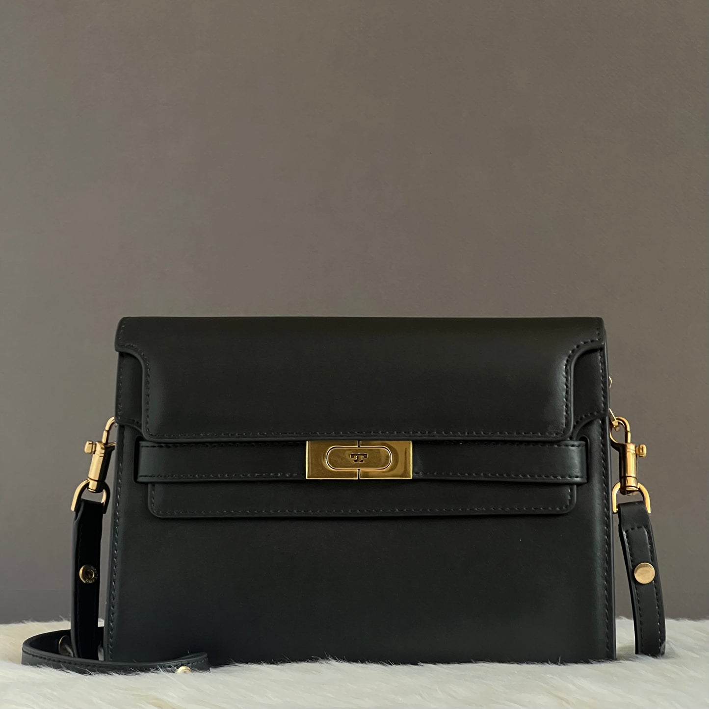 Tory Burch Lee Radziwill Shoulder Bag