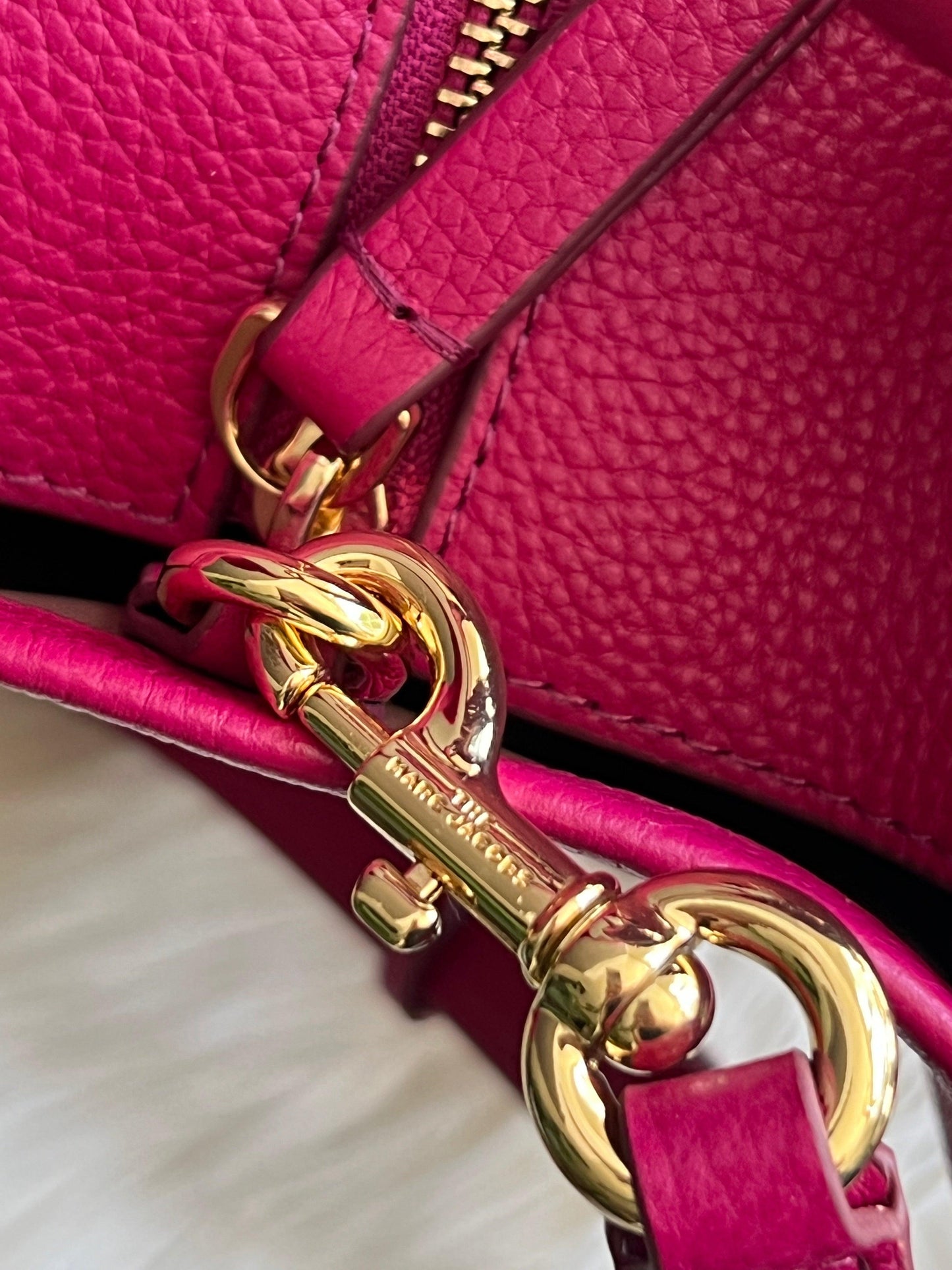 Marc Jacobs The Leather Medium Tote Bag