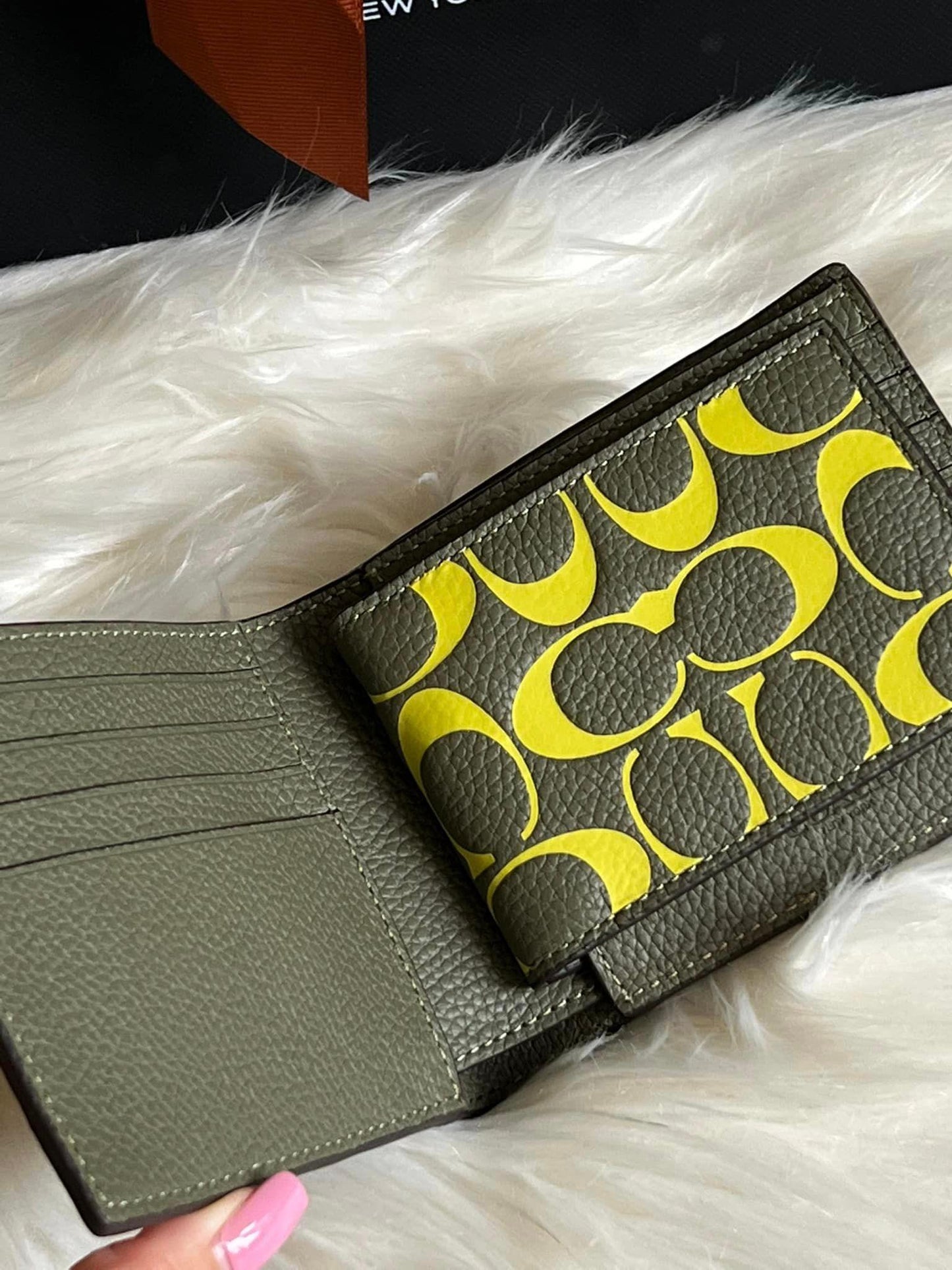 Coach Men’s 3-in-1 Wallet in Signature Leather