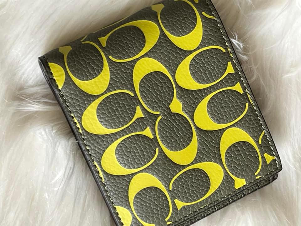 Coach Men’s 3-in-1 Wallet in Signature Leather