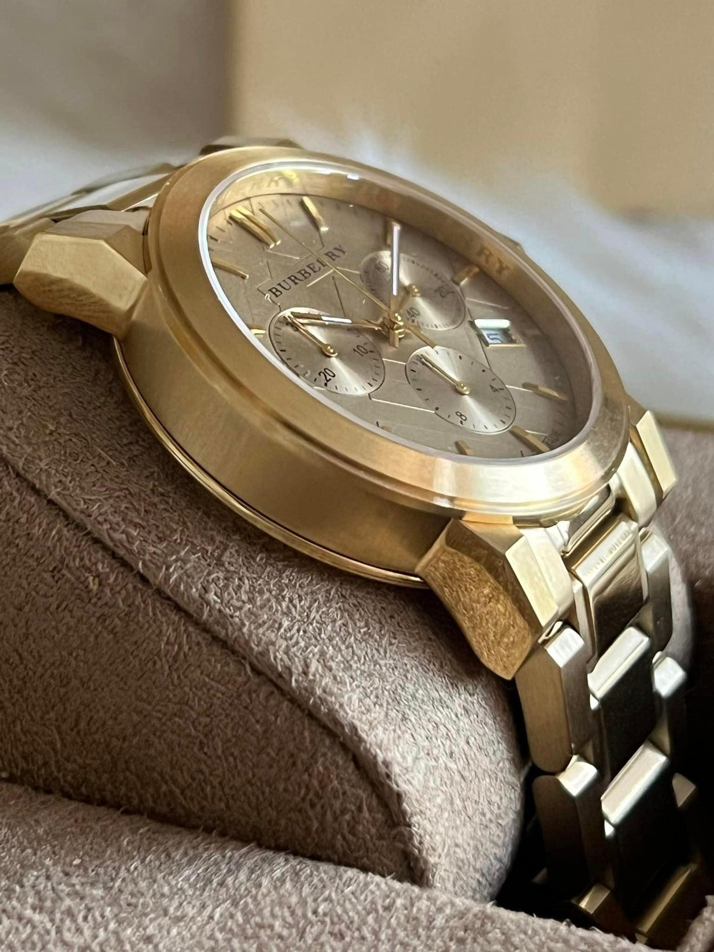 Burberry Unisex The City Gold Stainless Steel Watch