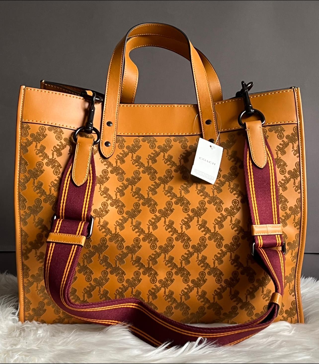 Coach Field Tote 40 with Horse and Carriage