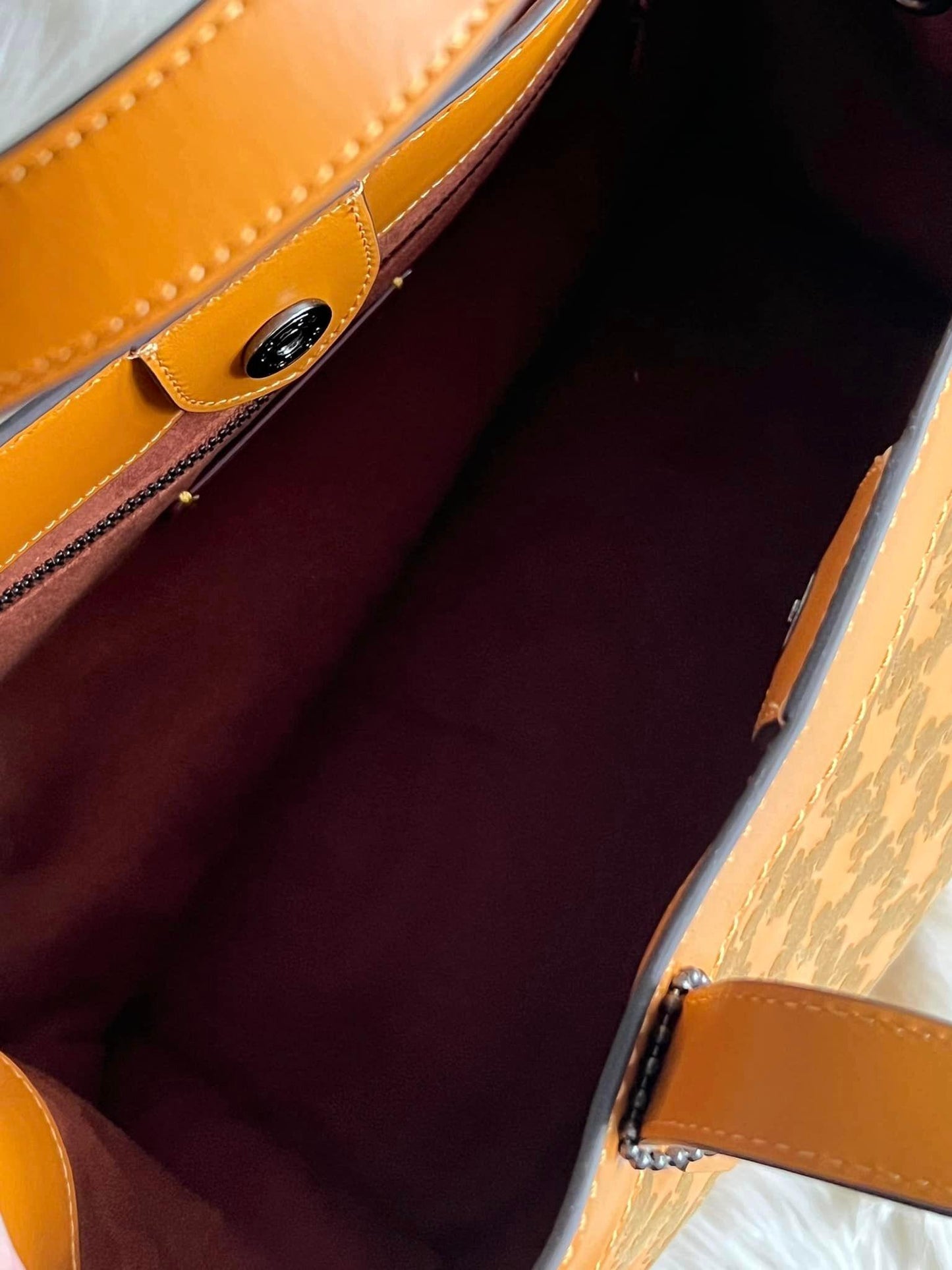 Coach Field Tote 40 with Horse and Carriage