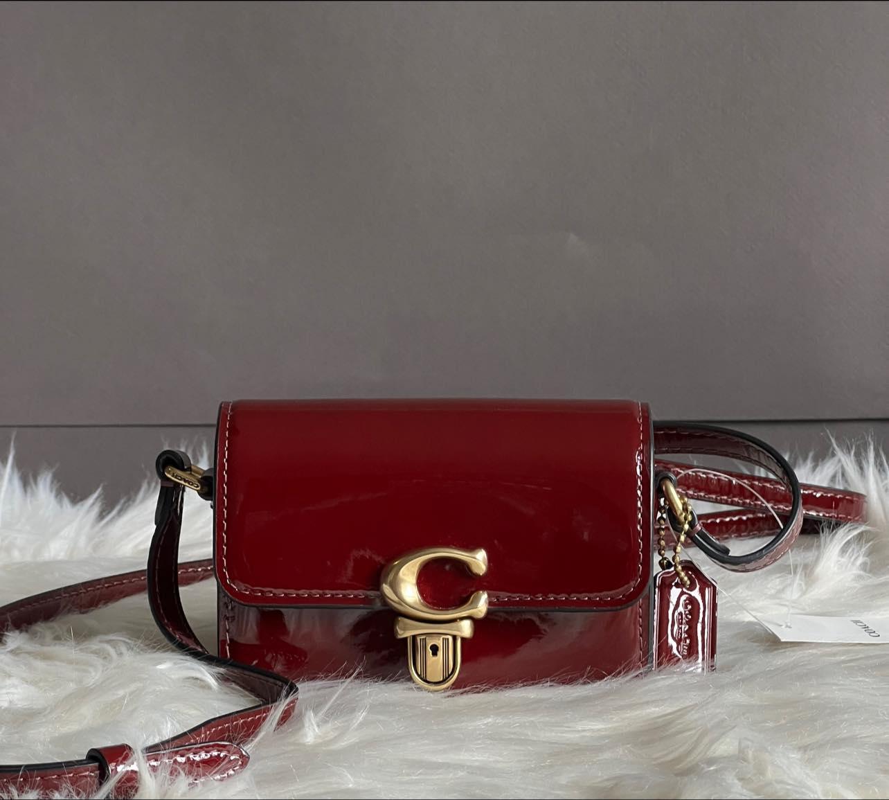 Coach Studio 12