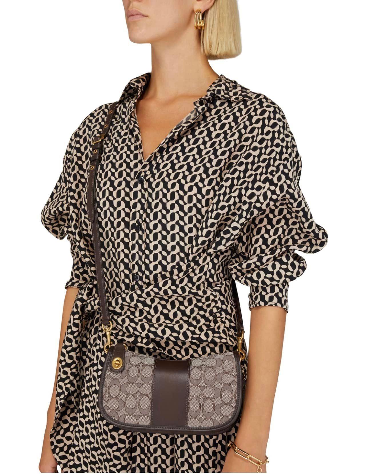 Coach Swinger Bag in Signature Jacquard