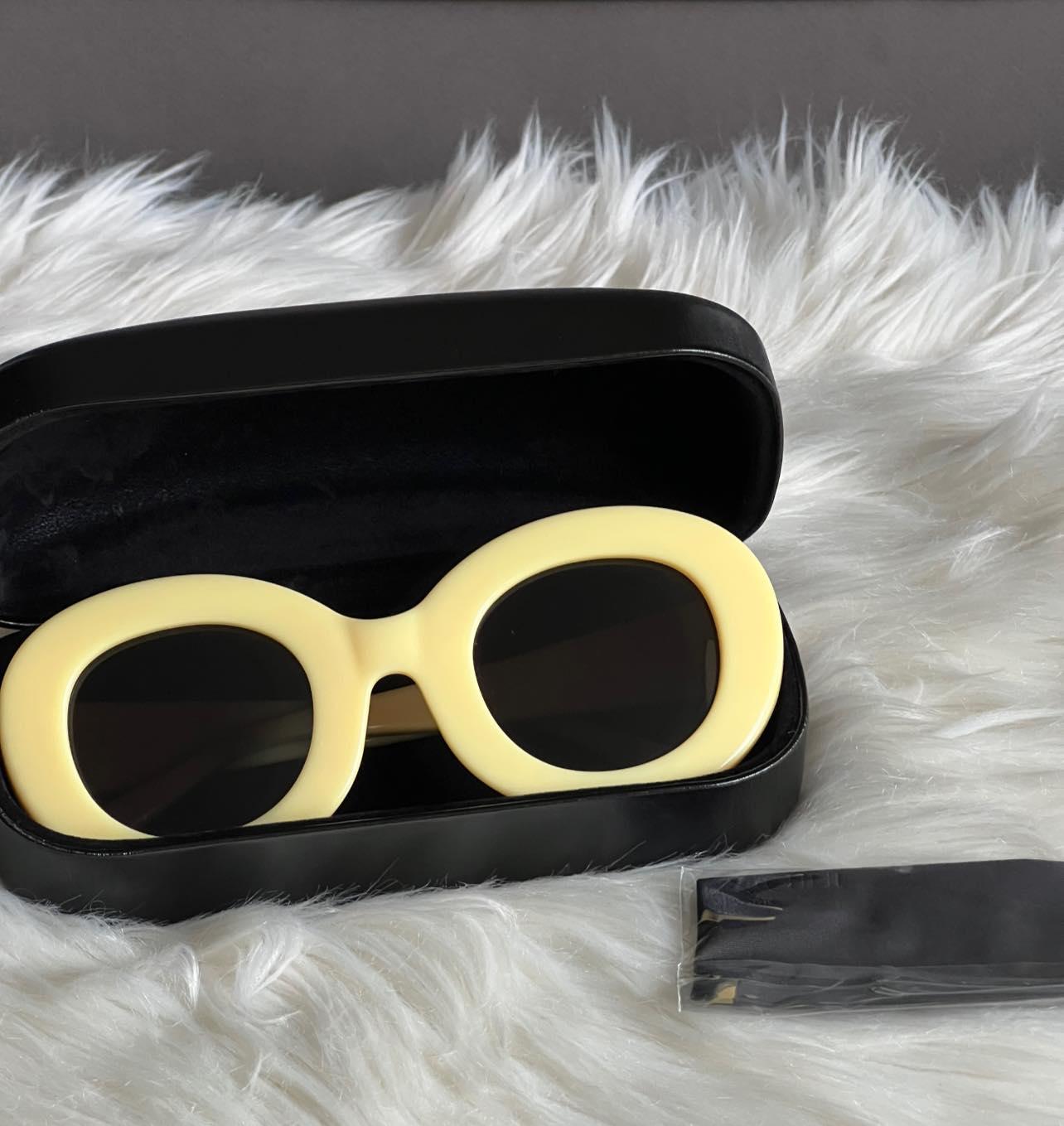 Coach Round Frame Sunglasses