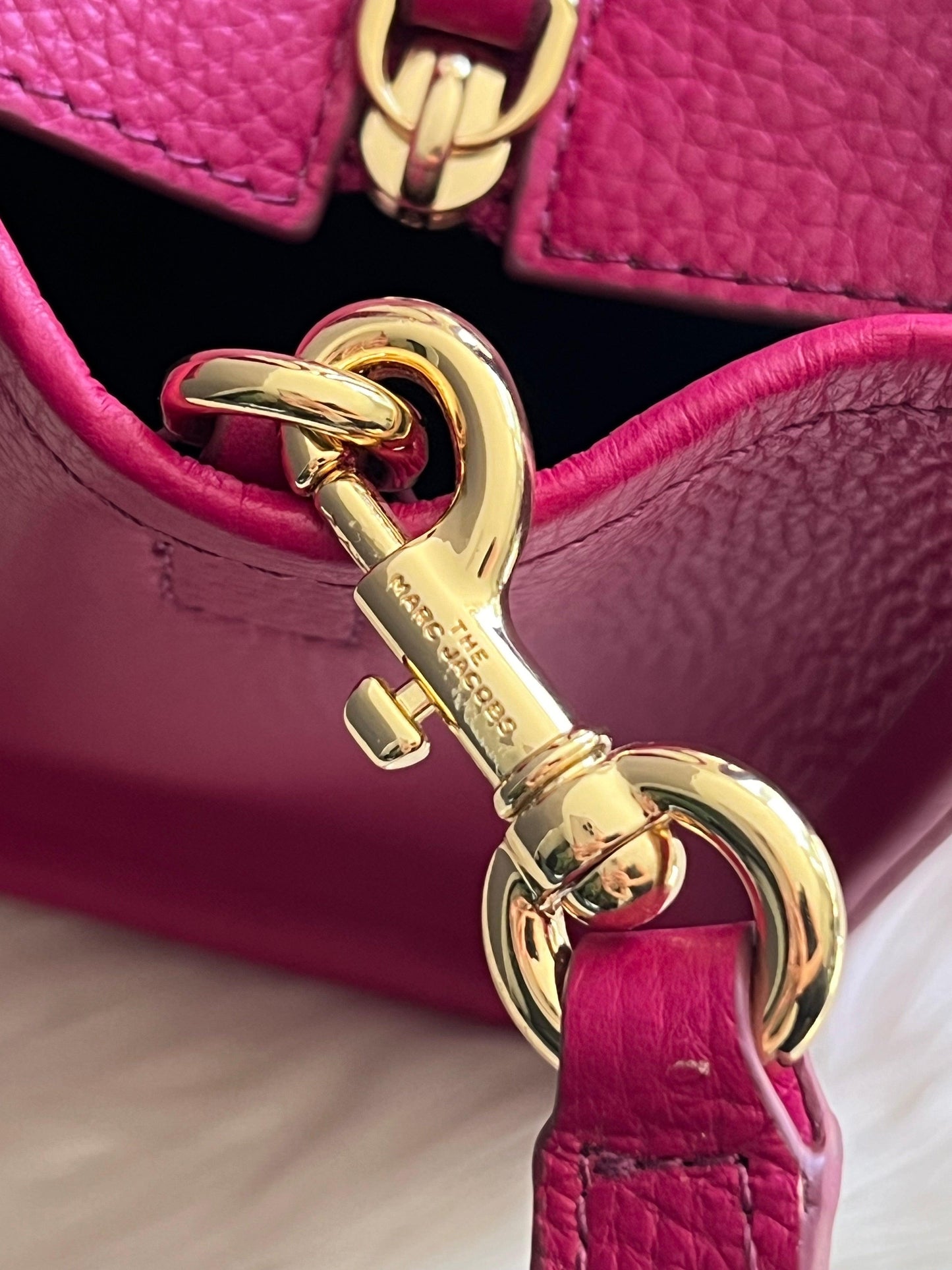 Marc Jacobs The Leather Small Tote Bag