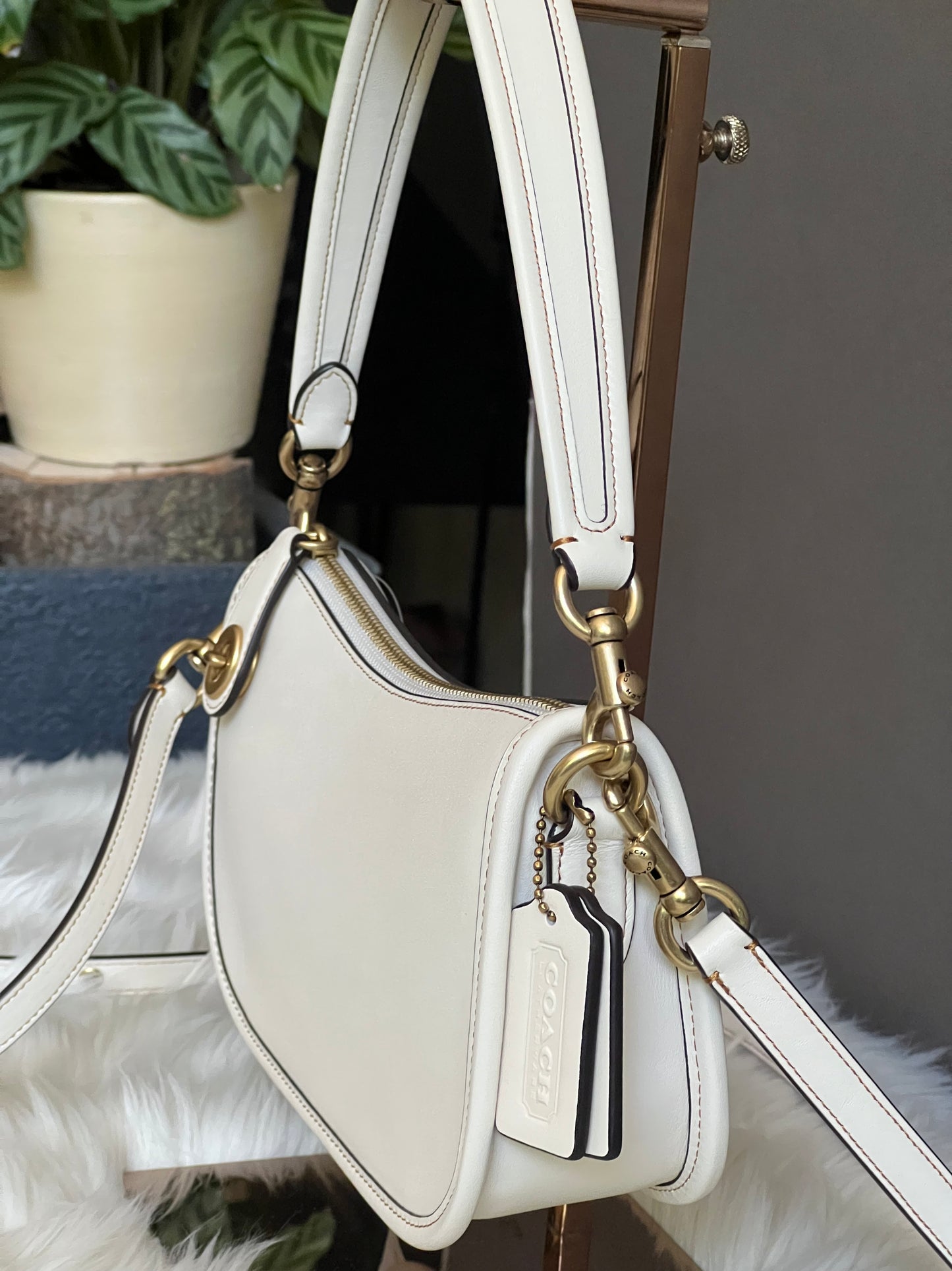 Coach Swinger Bag