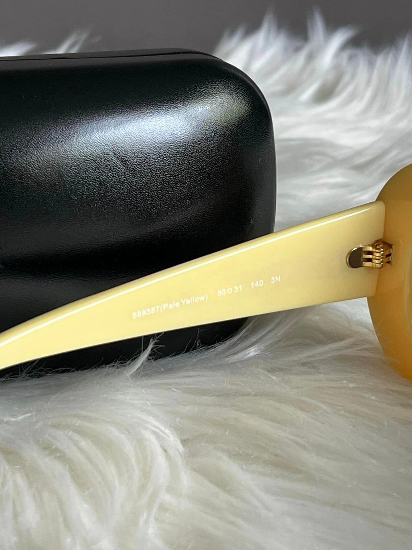 Coach Round Frame Sunglasses