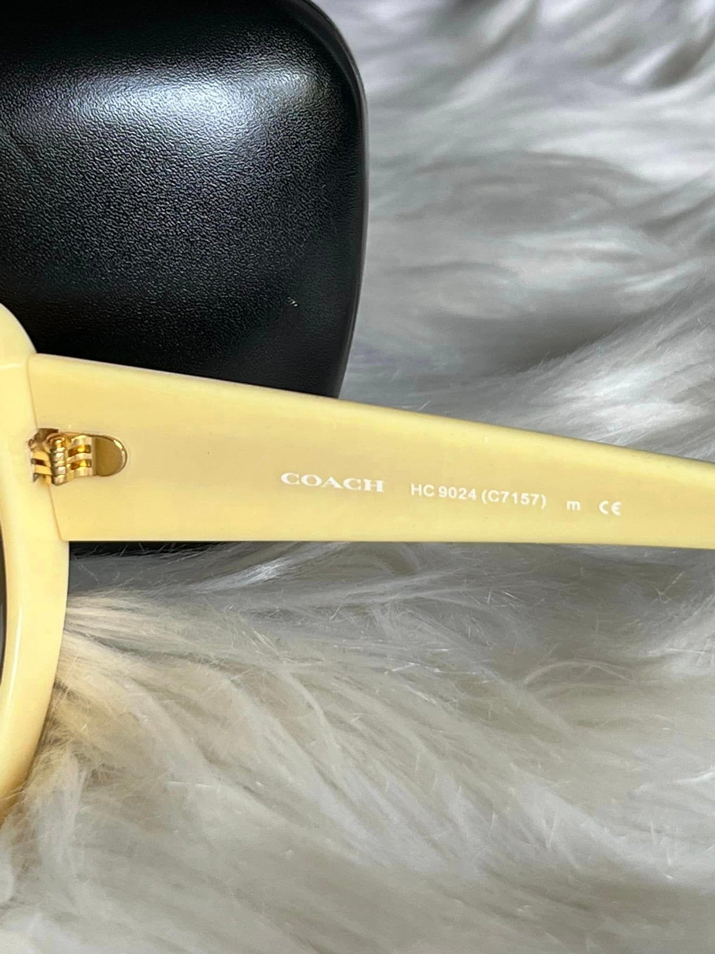 Coach Round Frame Sunglasses