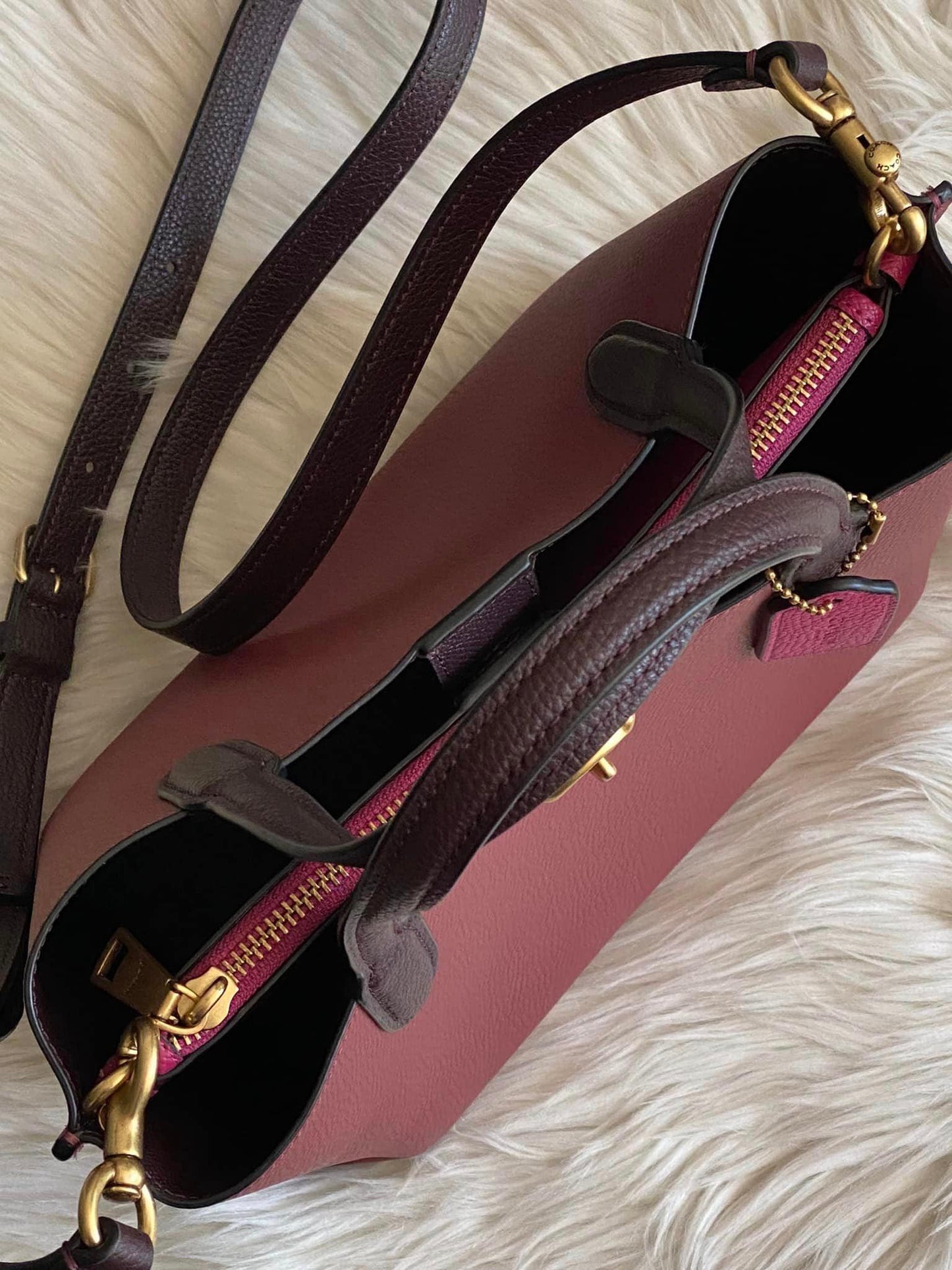 Coach Willow Tote 24 in Colorblock