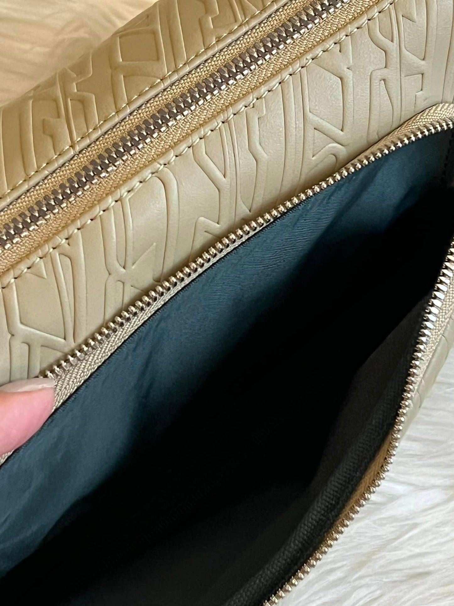 Lacoste Unisex Lacoste Logo Print Shoulder Bag