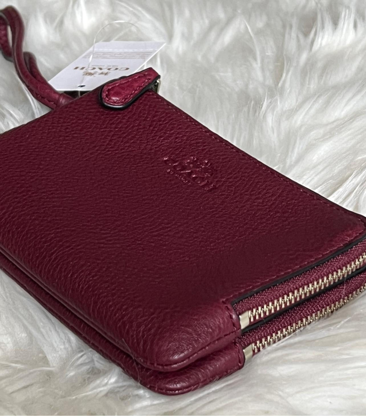 Coach Double Corner Zip Wristlet