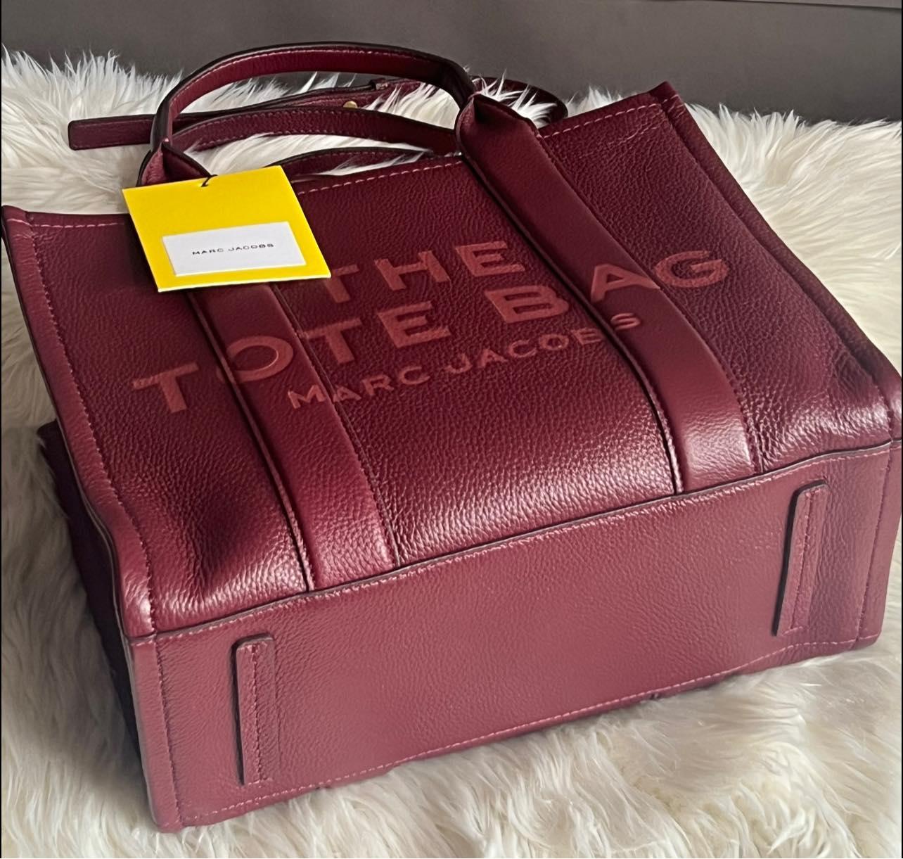 Marc Jacobs The Leather Medium Tote Bag