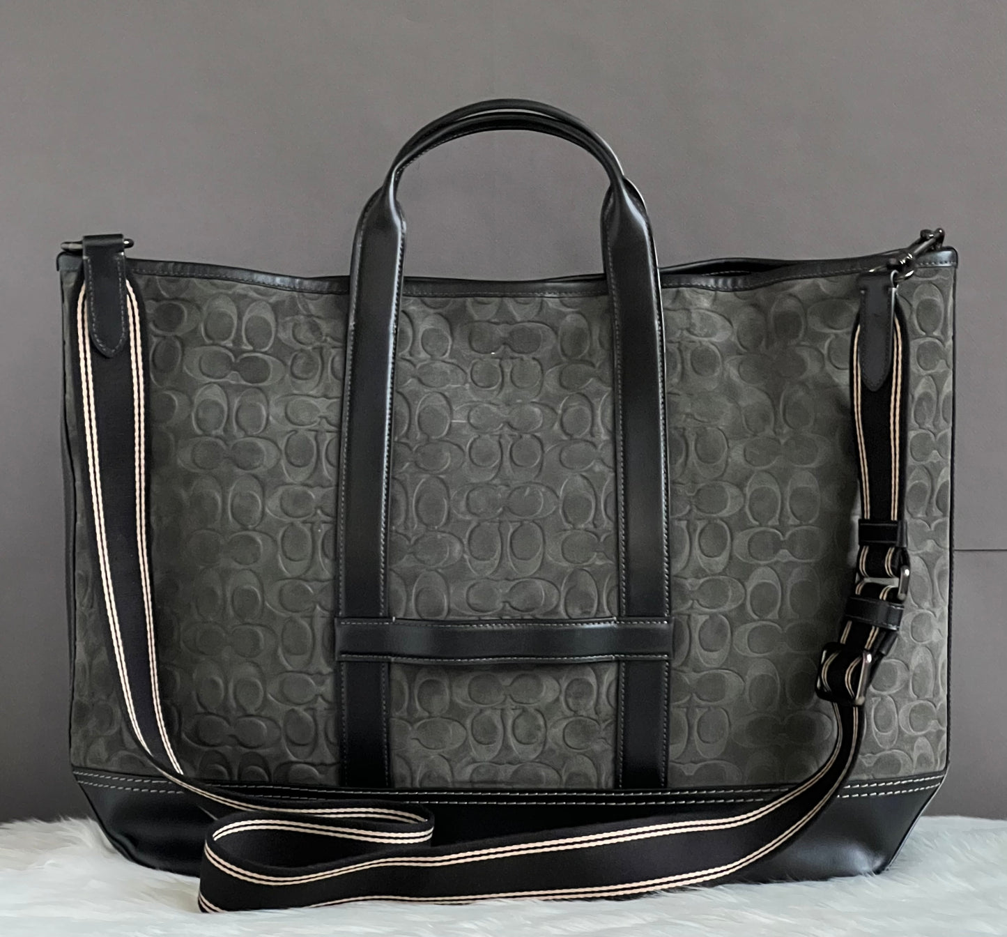 Coach Toby Turnlock Tote In Signature Suede