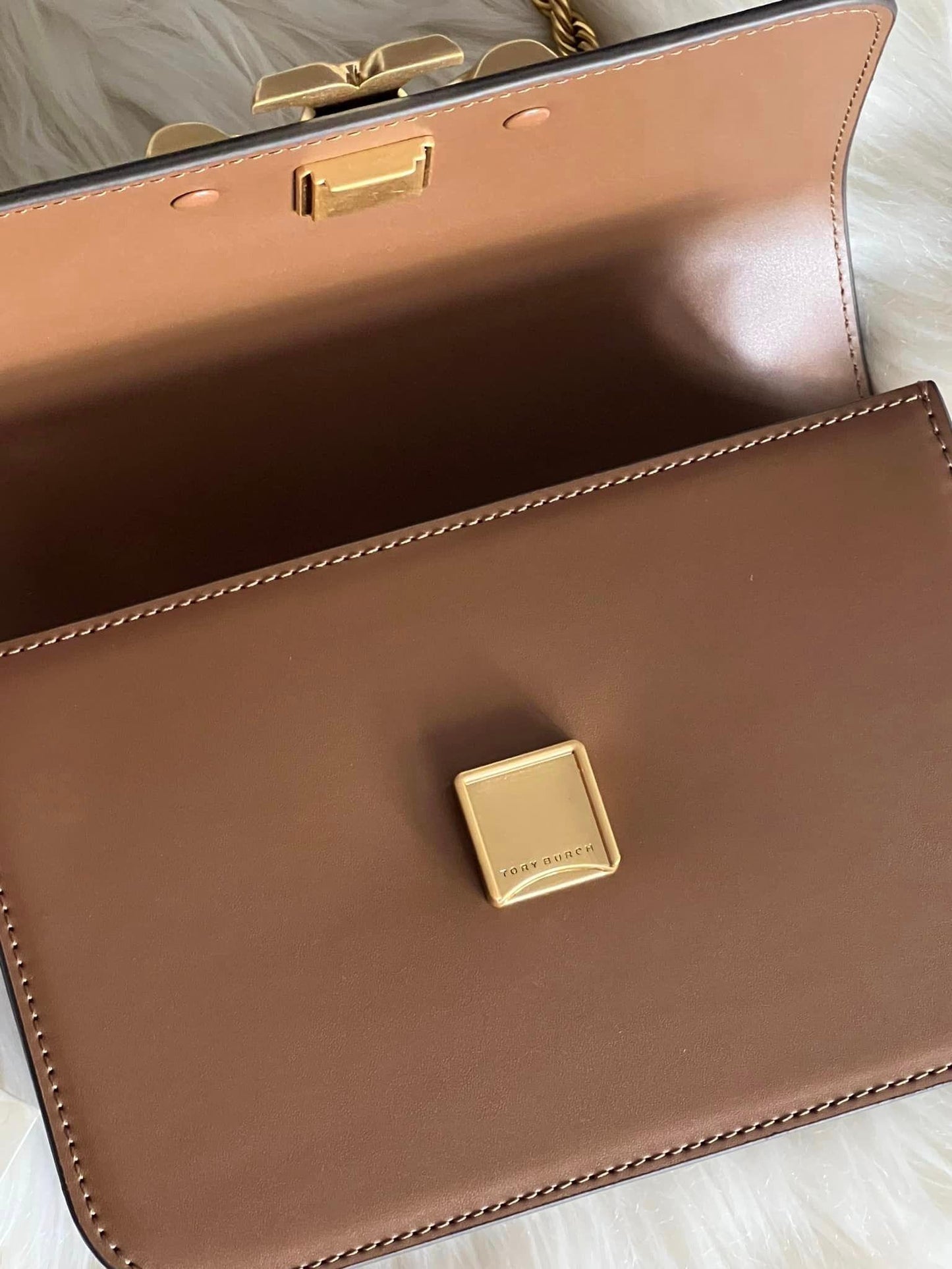 Tory Burch Eleanor Small Convertible Shoulder Bag