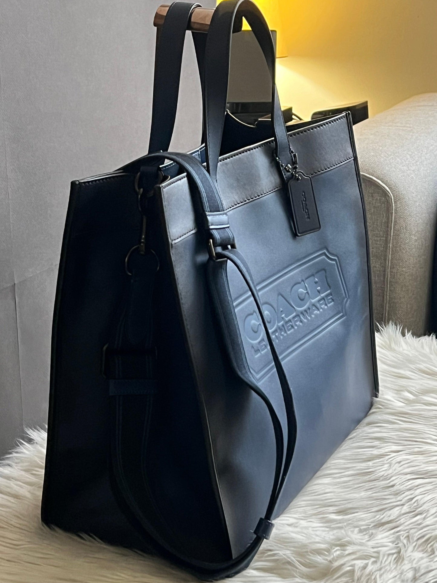 Coach Field Tote 40