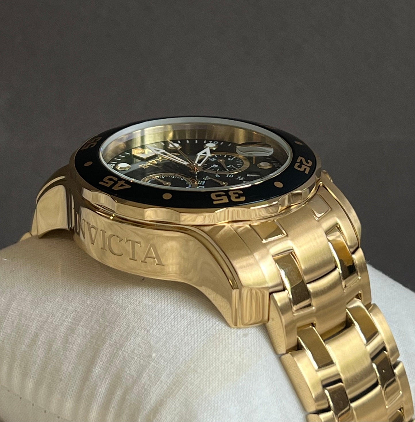 Invicta Pro Diver Scuba Men’s Watch