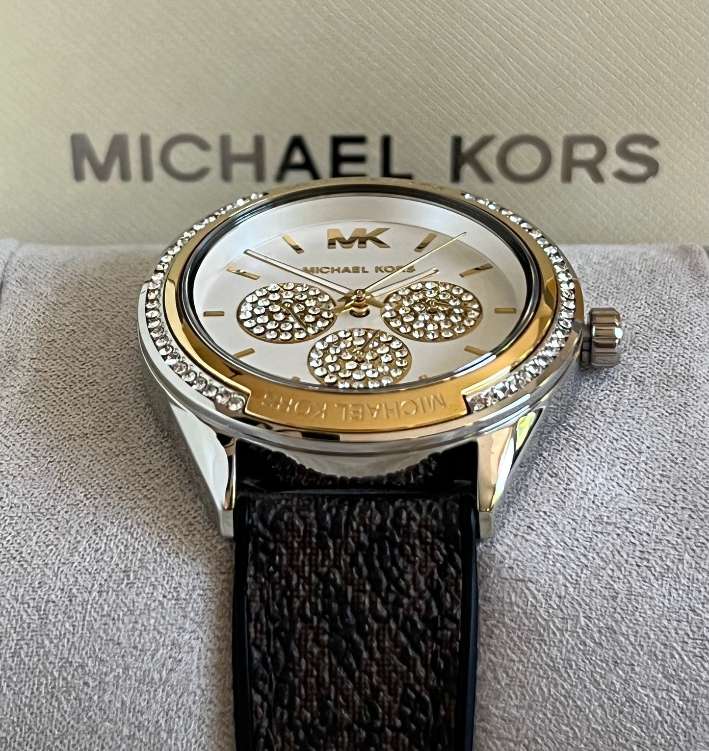 Michael Kors Women’s Jessa Silicone Watch