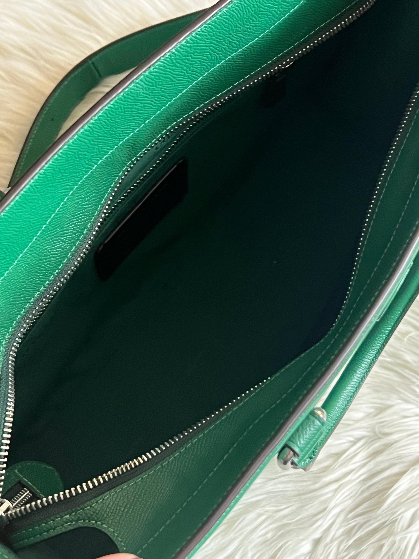 Coach Field Tote 40 with Signature Canvas Detail