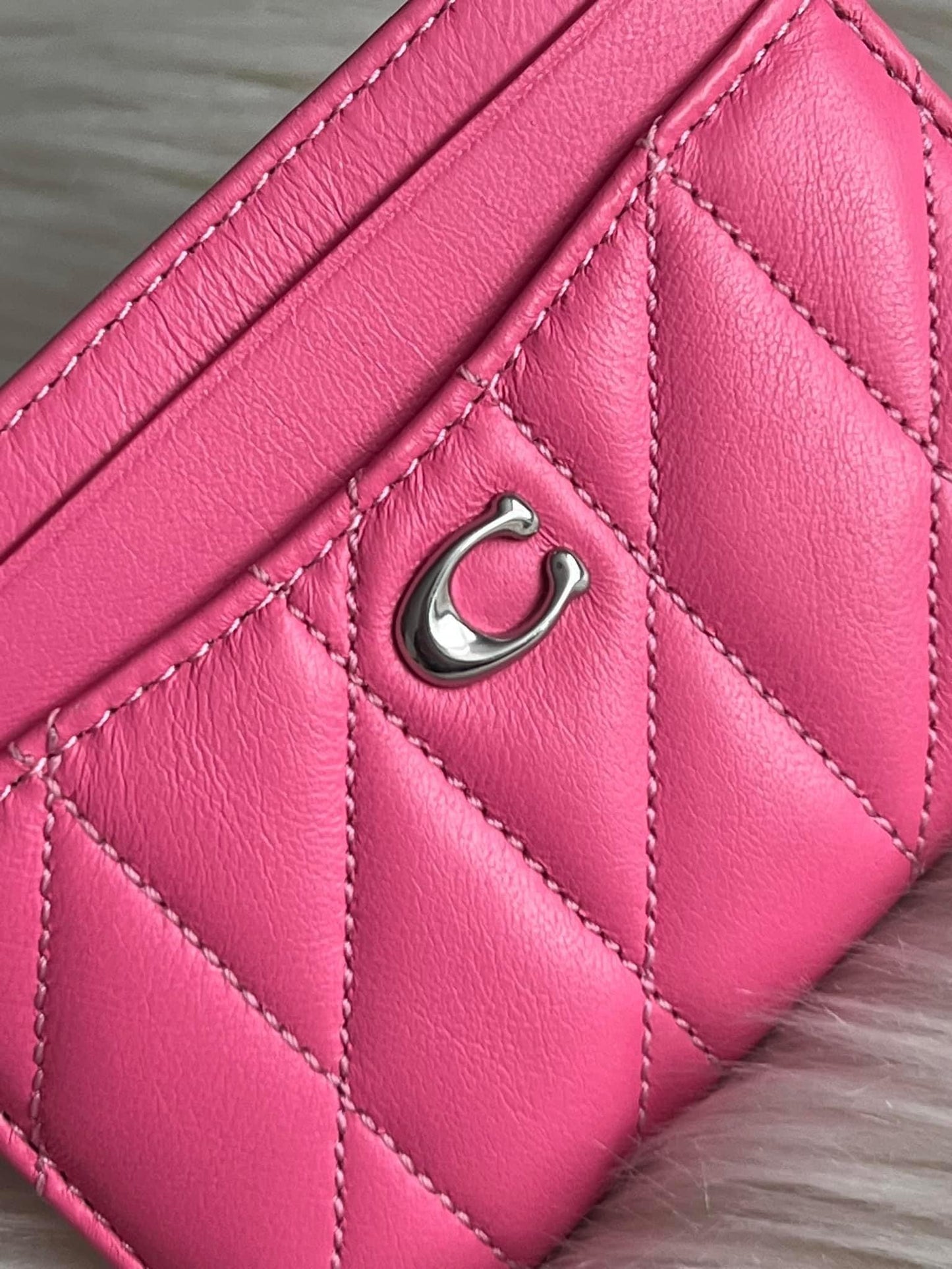 Coach Essential Card Case With Pillow Quilting