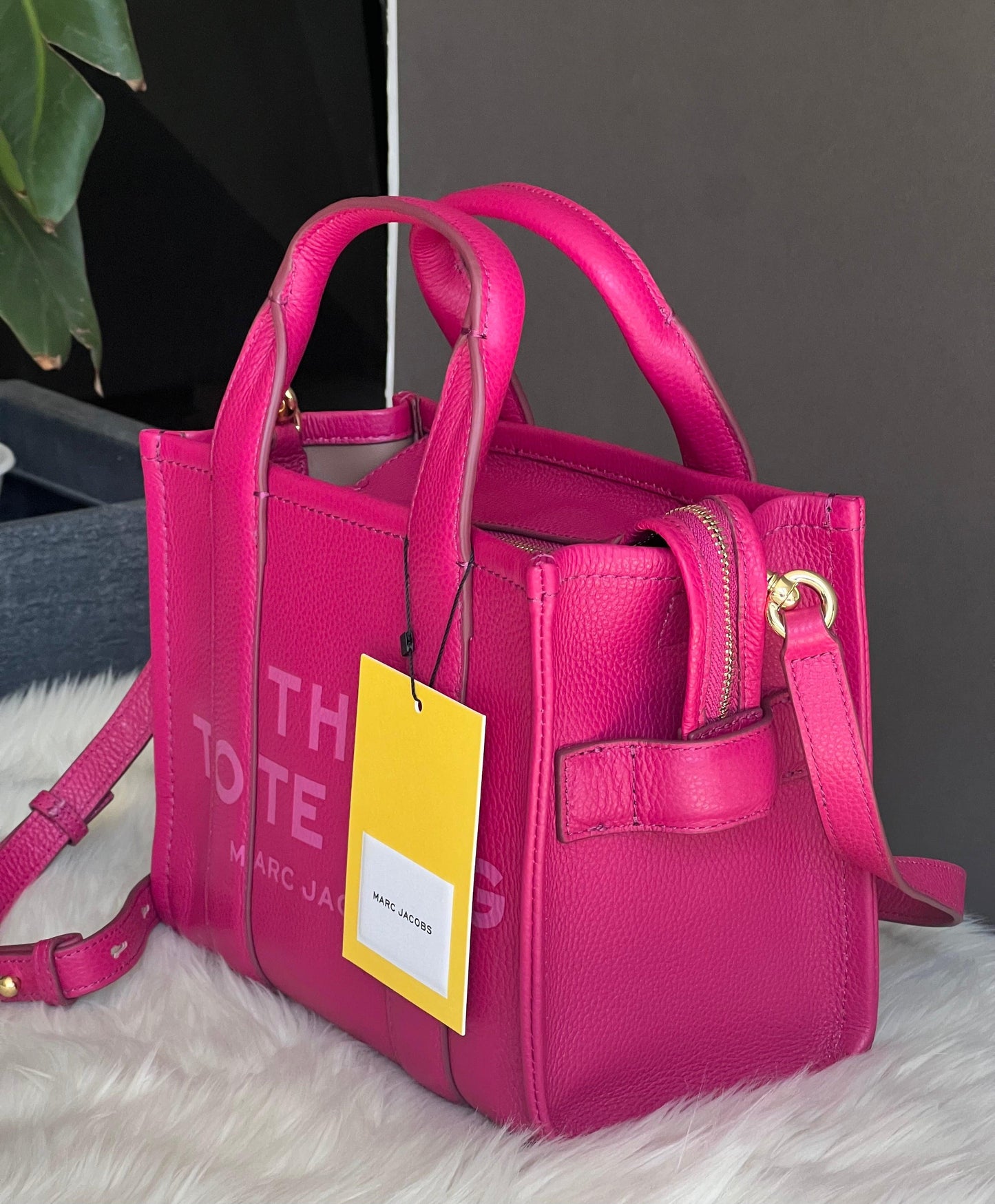 Marc Jacobs The Leather Small Tote Bag