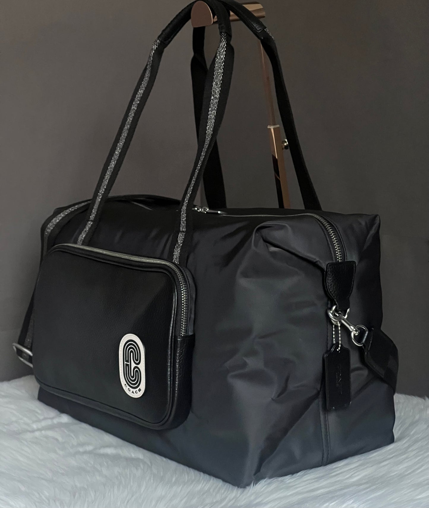 Coach Court Weekender