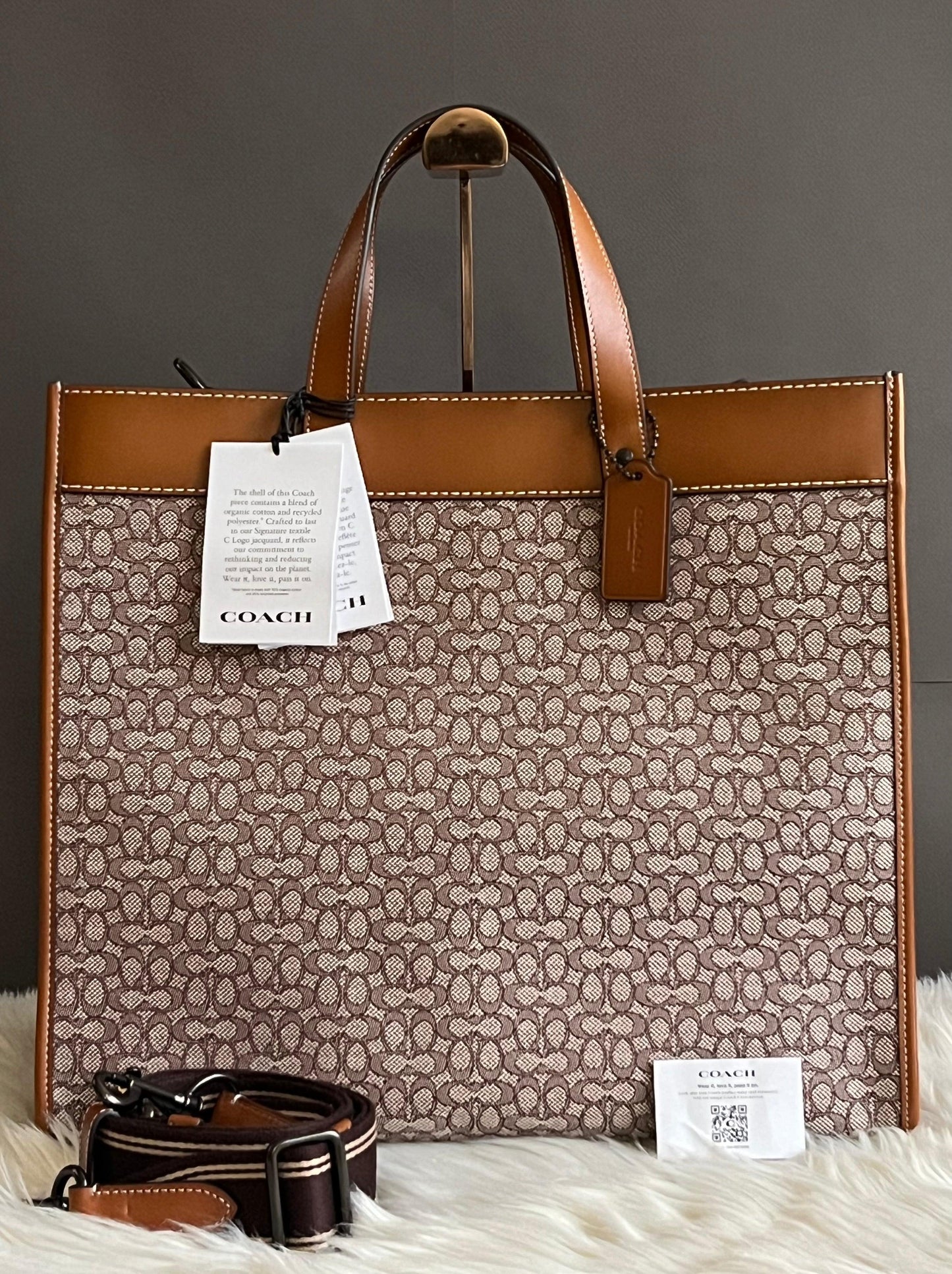 Coach Field Tote 40 in Micro Signature Jacquard