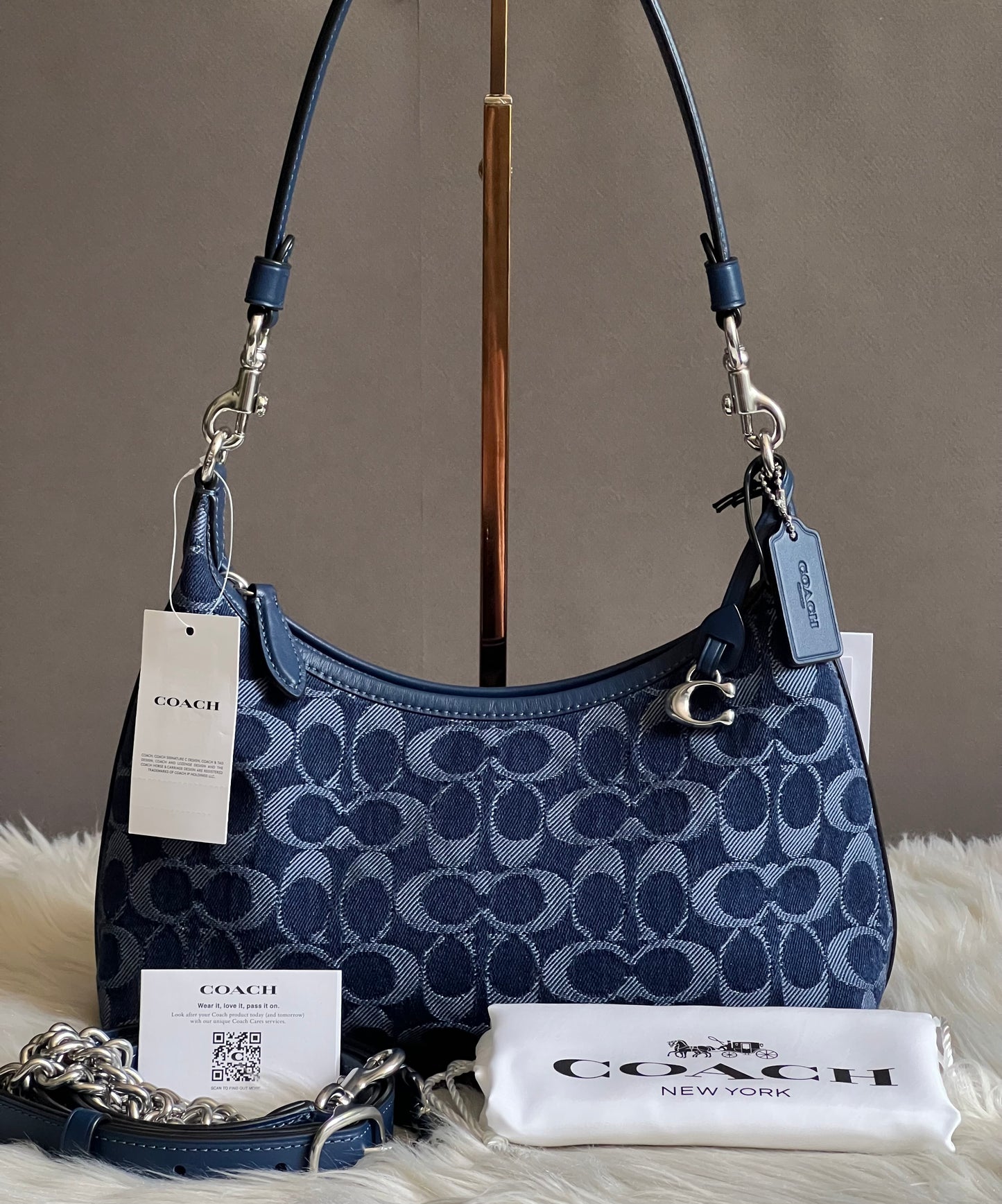 Coach Juliet Shoulder Bag 25 in Signature Denim