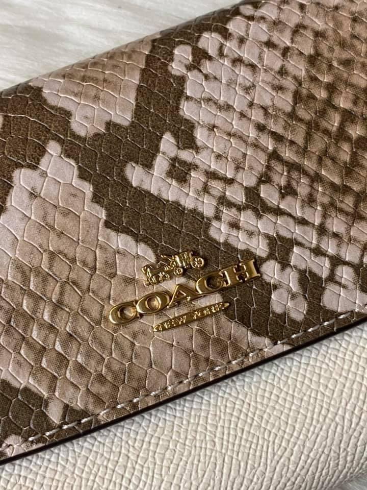 Coach Medium Envelope Wallet